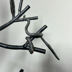 Serpent Wrap Ring. 7.5-8